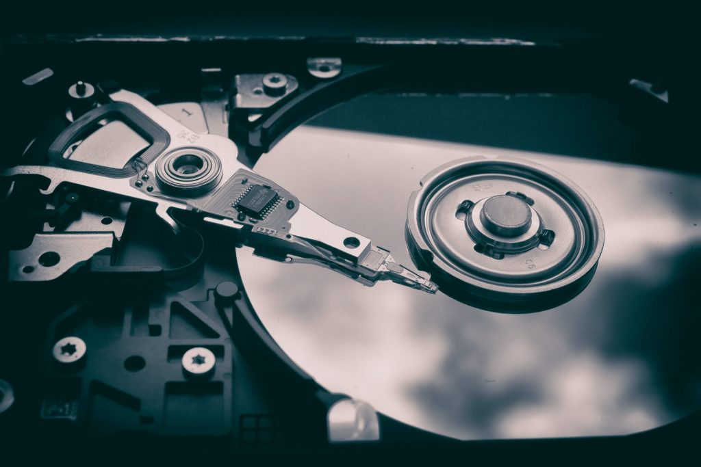 how to recover data from a laptop hard drive